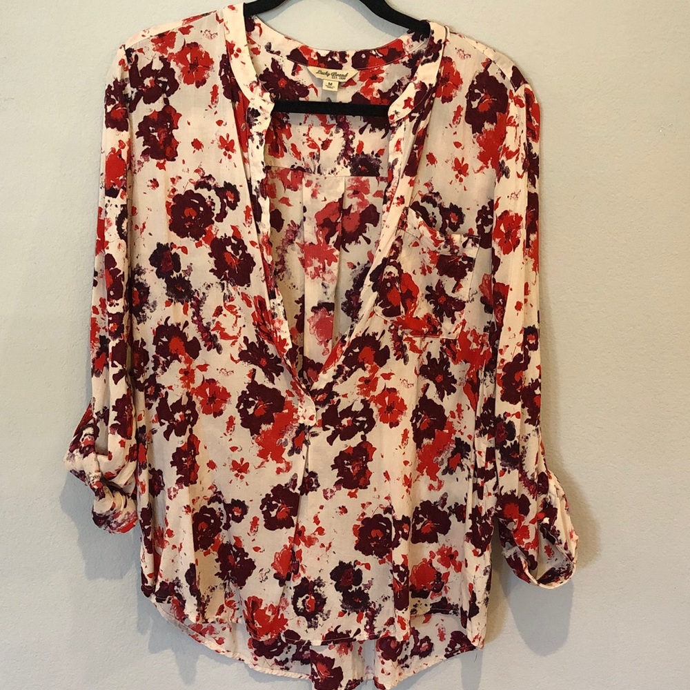 Lucky Brand Red and Burgundy Floral V-Neck Blouse on Cream